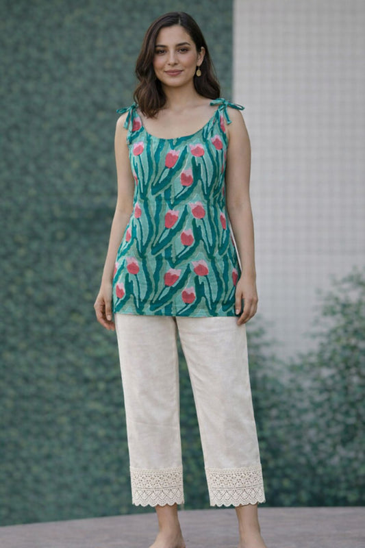 Knotted Sleeveless Tulip Kurti