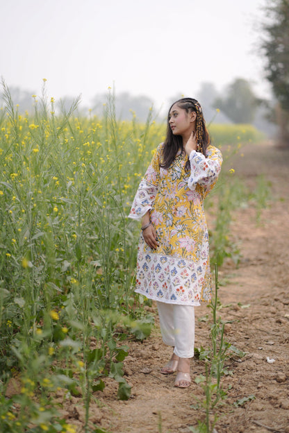 Yellow Field Lace Kurta | Cotton Printed | Handblock